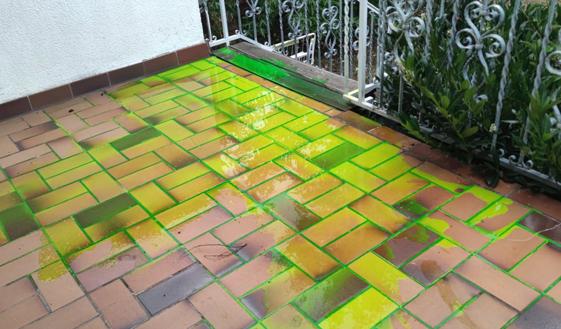 Leckageortung Flüssigkeit fluoreszierende Farbstoff